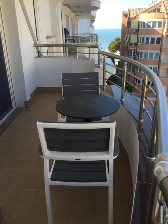 Kk Fafa Apartments Голем Екстериор снимка
